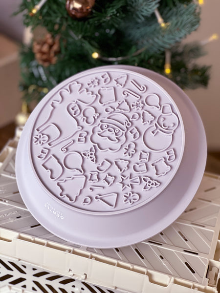 Christmas 2-in-1 Slow Feeder Lick Mat - Gingerbread Man (3 colours)